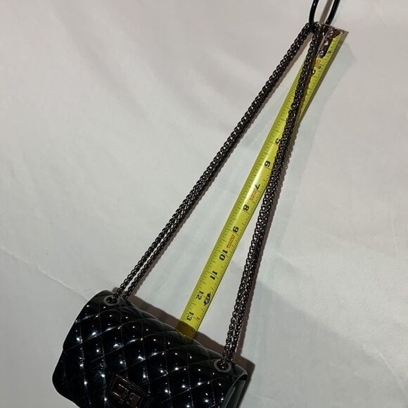 JELLY quilted look bag gunmetal chain strap crossbody/shoulder twist lock NWOT - Picture 15 of 16